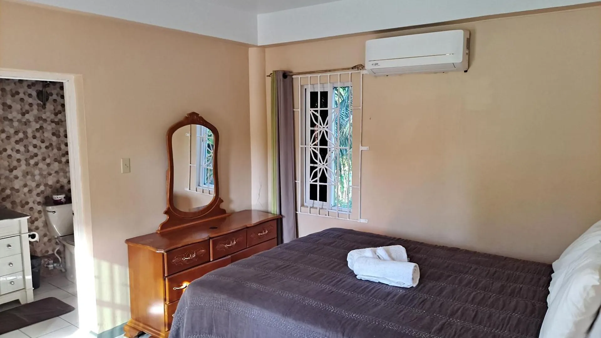 Βίλα Chaudhry Holiday House Μοντέγκο Μπέυ