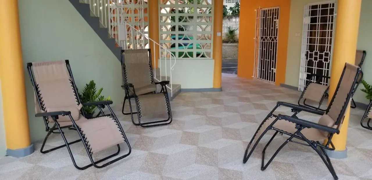 Chaudhry Holiday House Montego Bay