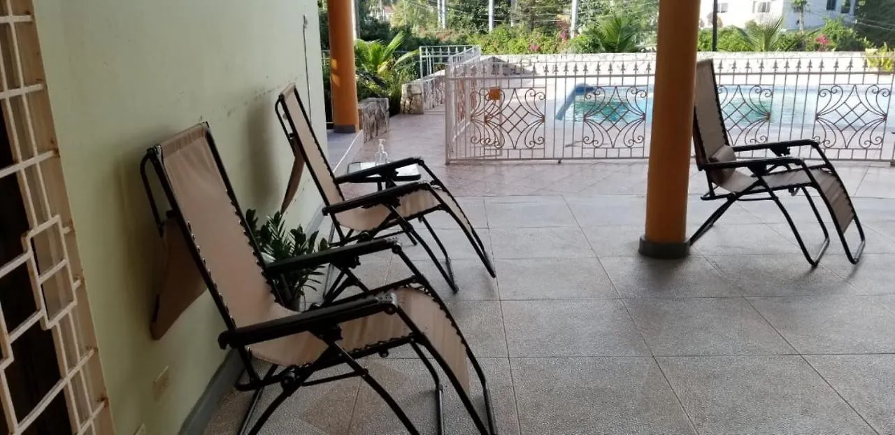 Villa Chaudhry Holiday House Montego Bay
