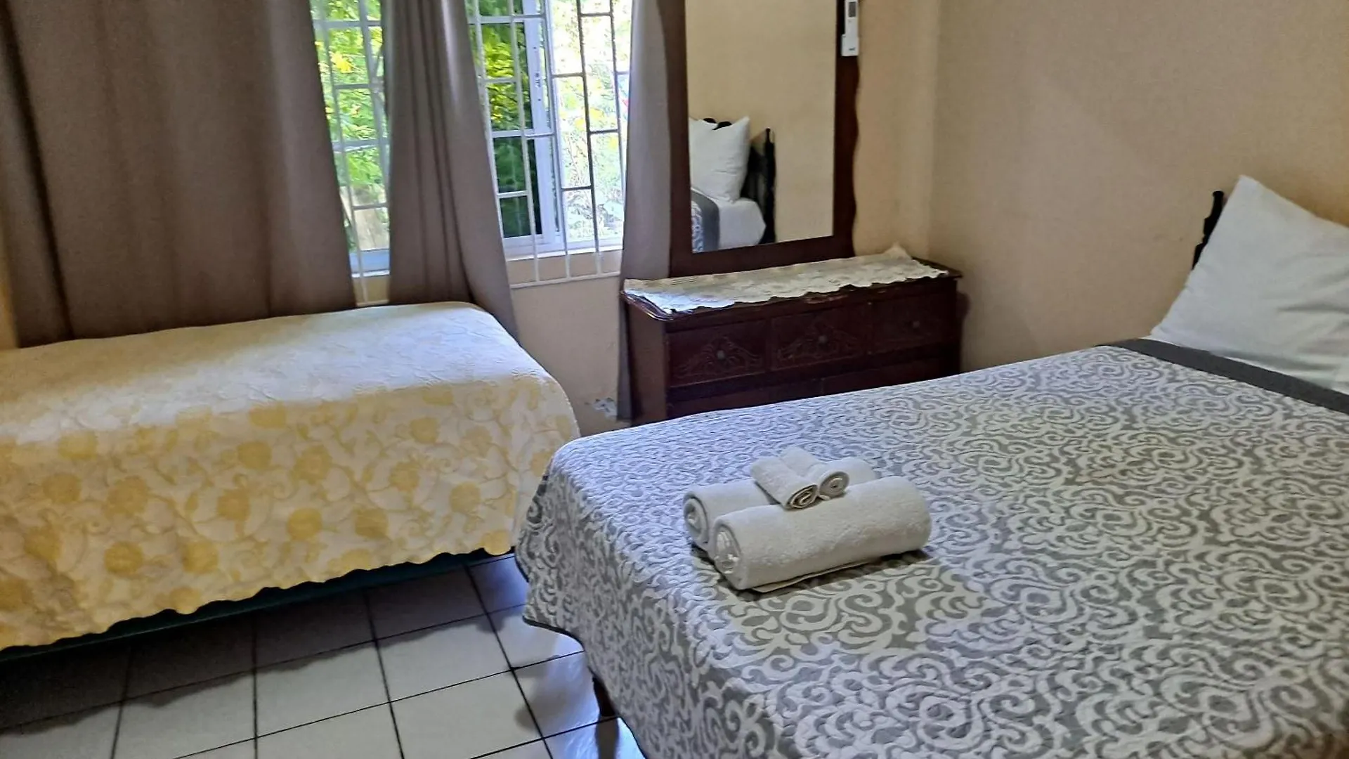 Villa Chaudhry Holiday House Montego Bay Jamaica