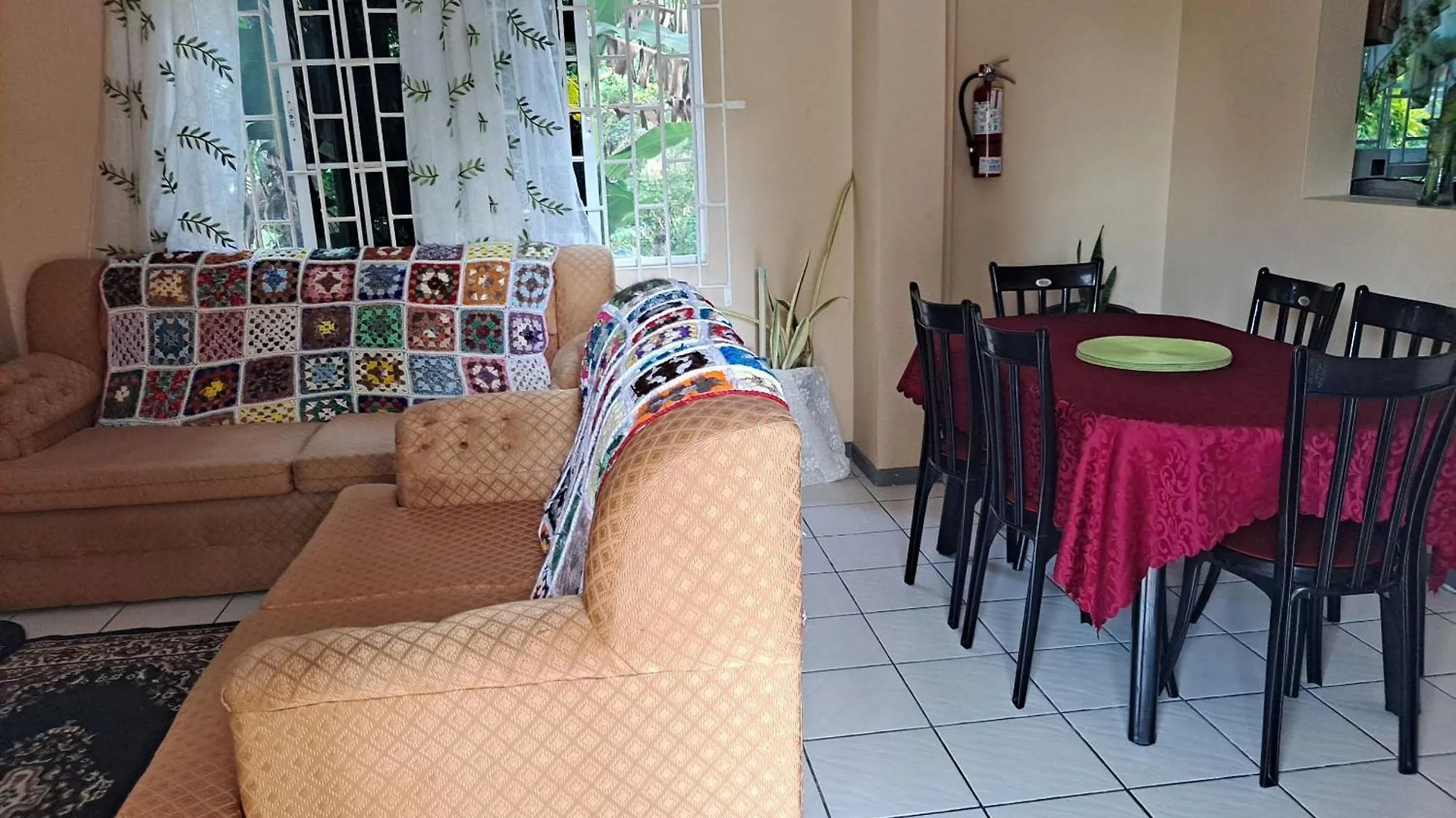 Chaudhry Holiday House Montego Bay Villa